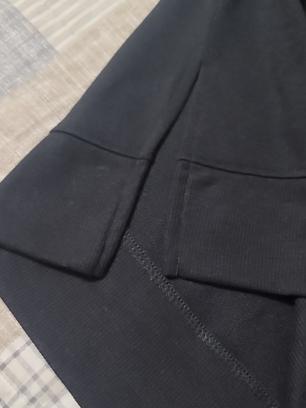 3/$20 Sonoma Split-Side Black Sweatshirt - Picture 4 of 6